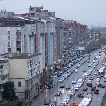 Etern Stays - Studio Apartment Приштина Екстер'єр фото
